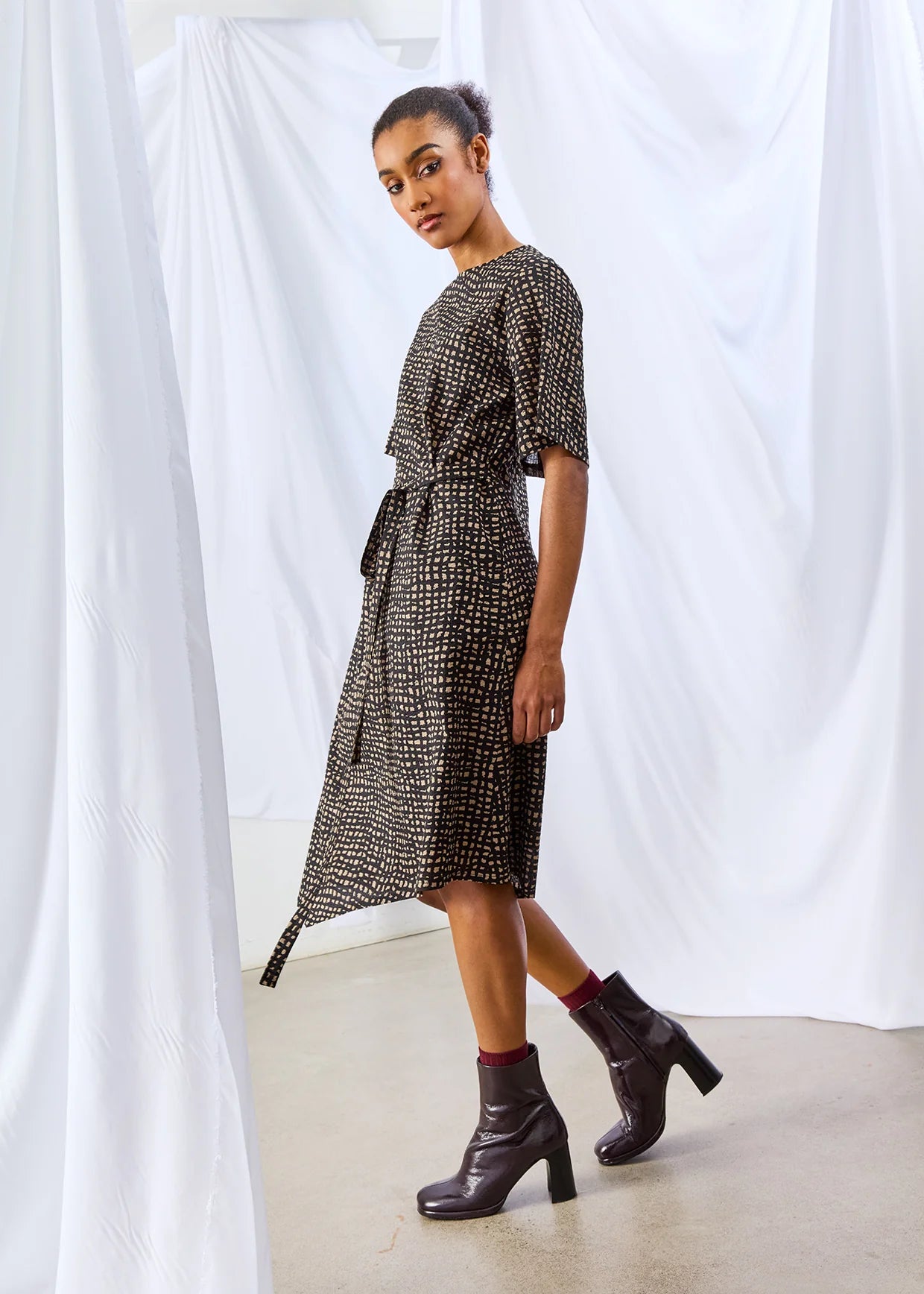 DAGG & STACEY - ROBE CALLOWAY - NOIR/TAUPE - AH25