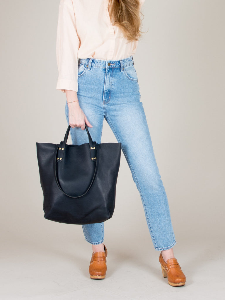 ELEVEN THIRTY - ROMY TOTE BAG - BLACK LEATHER