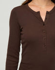 DUER - HAUT HENLEY COTON PIMA CÔTELÉ - ESPRESSO