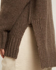 NAIF - LUME SWEATER - DARK TAUPE - AH25
