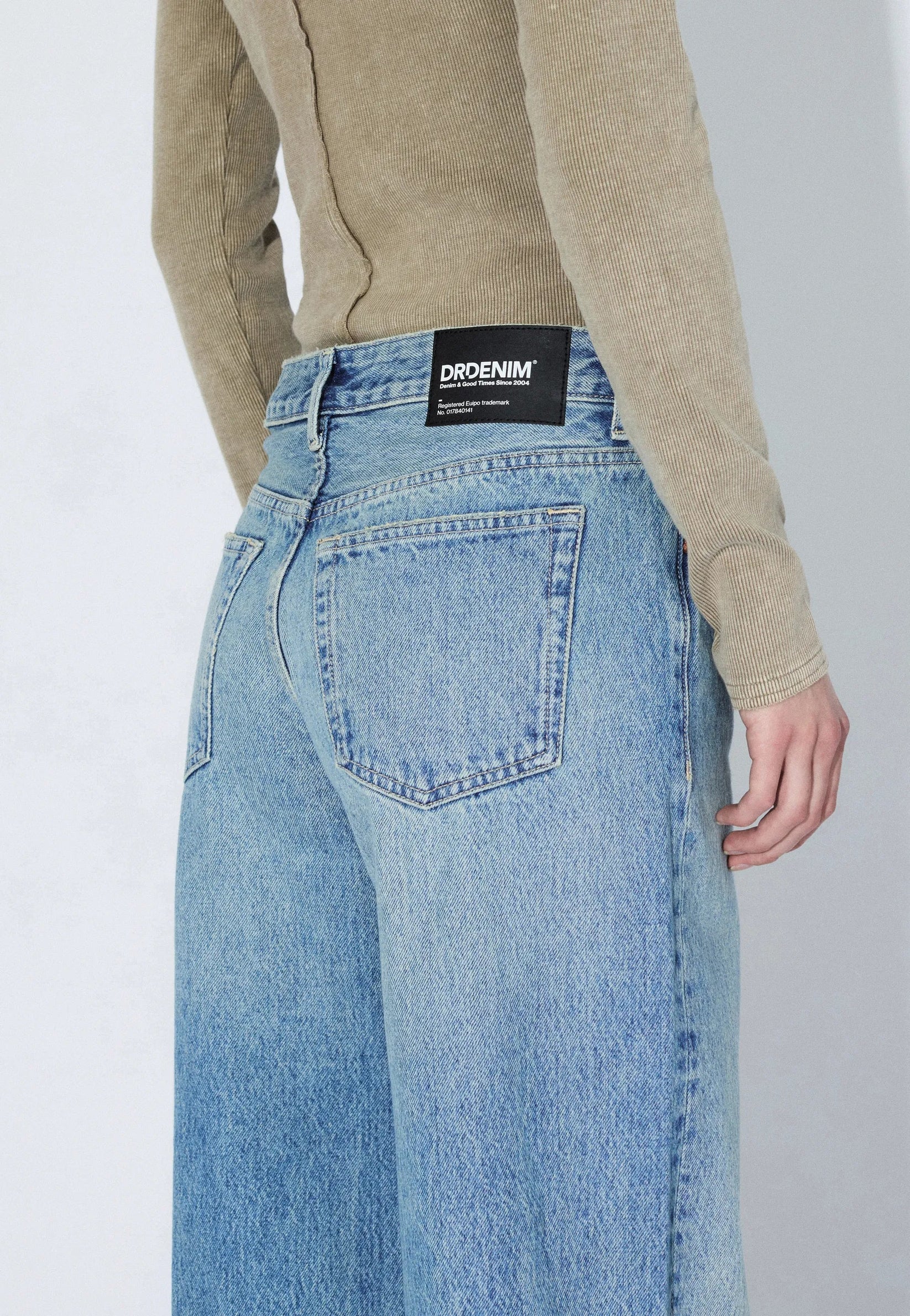 DR DENIM - RHUE JEANS - DRIFT SKY USED - SS26