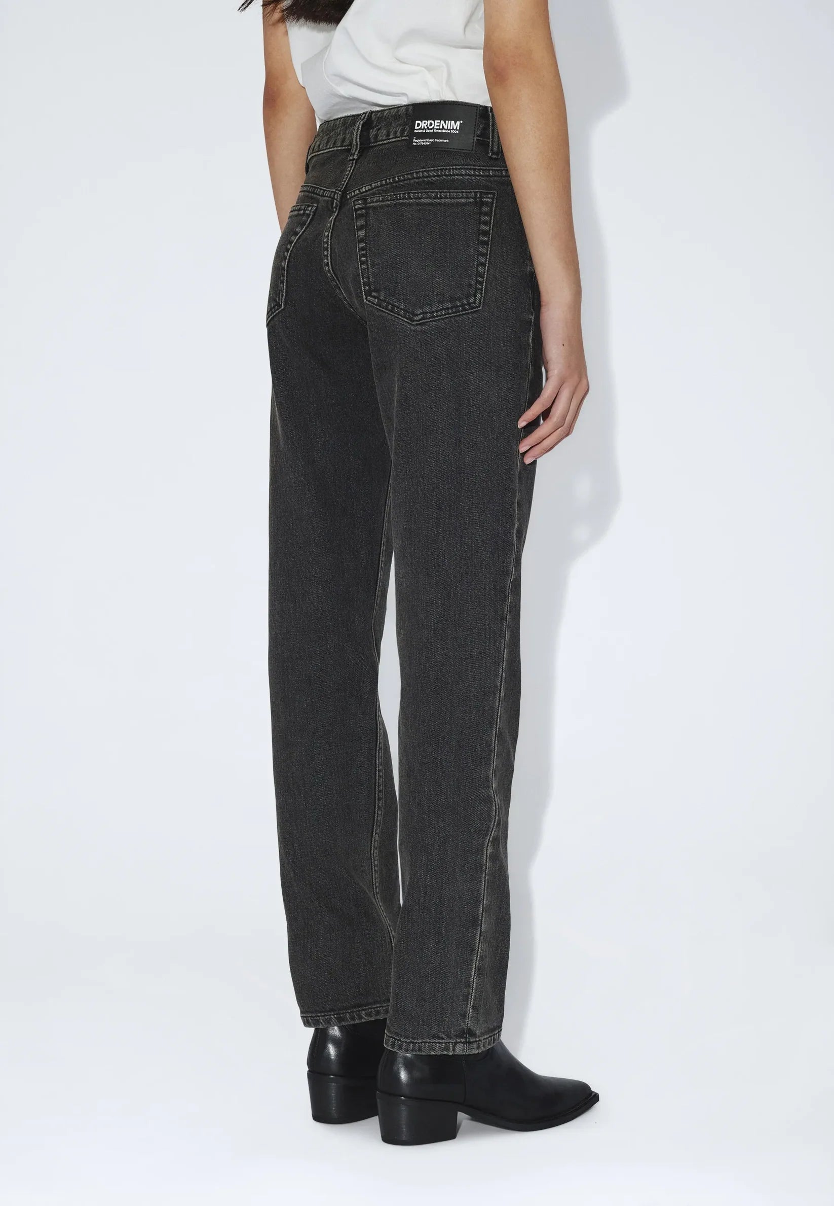 DR DENIM - SLIM STRAW JEANS - TAR AGED BLACK - FW26