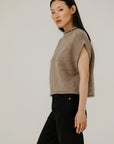 BARE KNITWEAR - GILET ALPAGA IRIS - FAWN FONCÉ - AH25