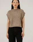 BARE KNITWEAR - GILET ALPAGA IRIS - FAWN FONCÉ - AH25