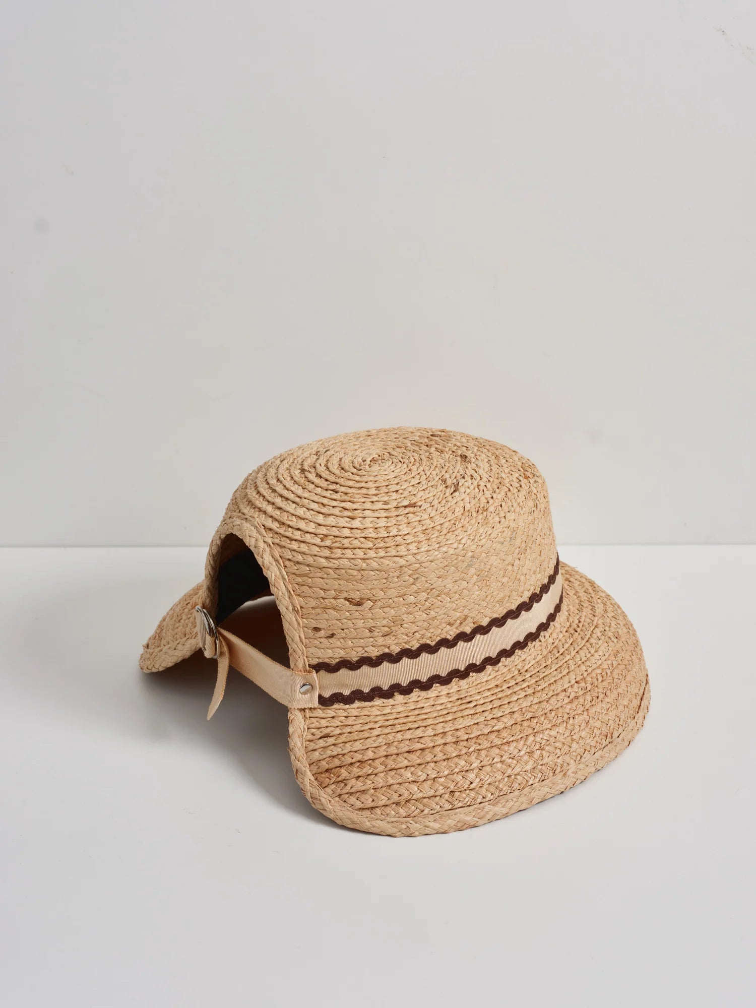 HEIRLOOM - GARDENIA - CHAPEAU DE PAILLE EN FORME DE DÔME