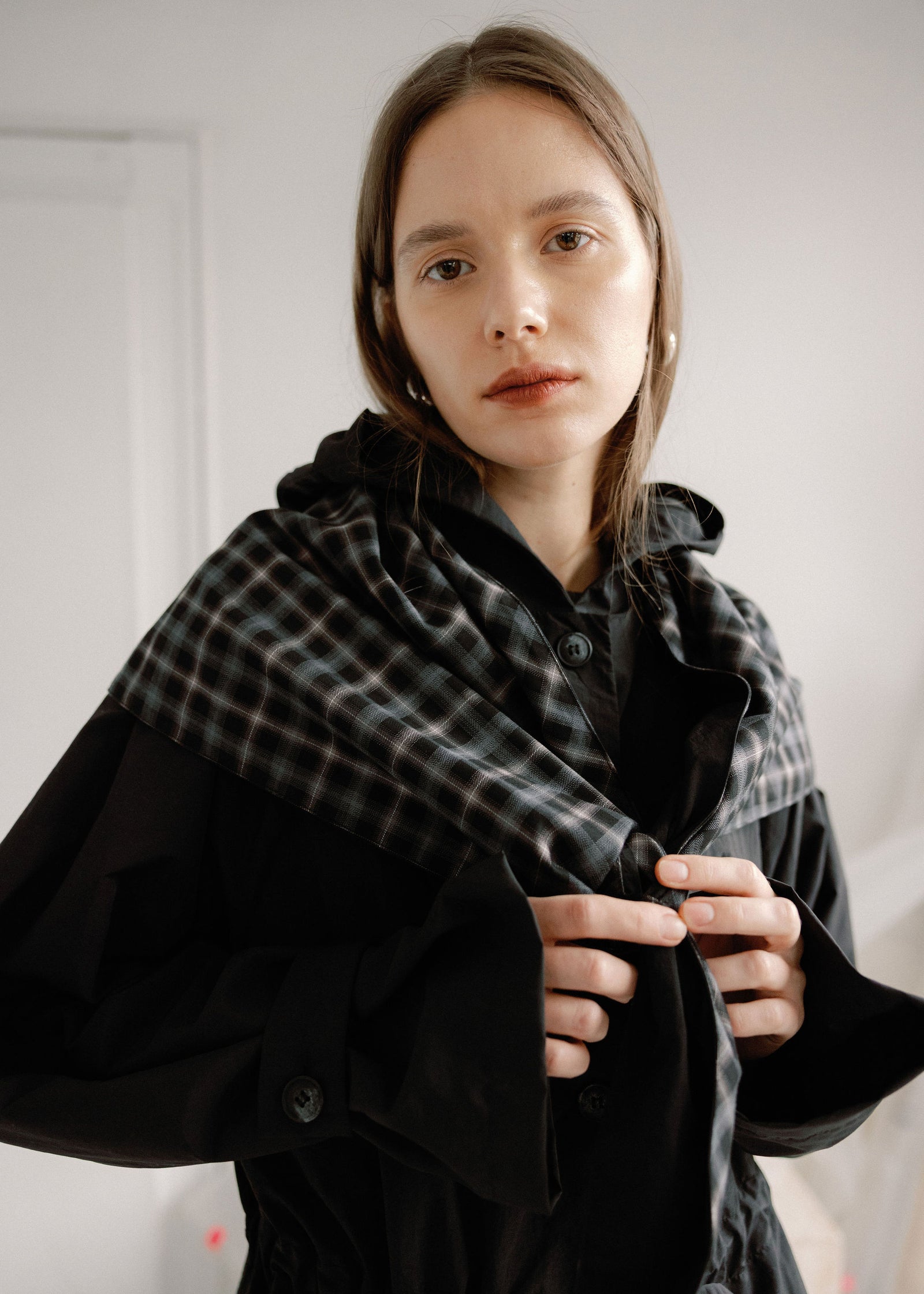 A BRONZE AGE - SCOUT SHAWL - NYLON NOIR/CHELSEA PLAID - AH26