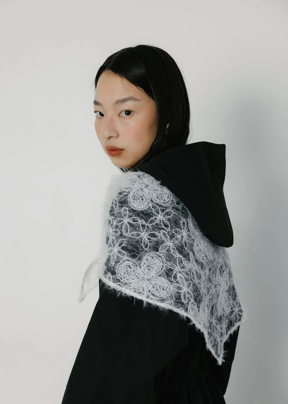 A BRONZE AGE - SCOUT SHAWL - FLORAL GIVRÉ - AH26