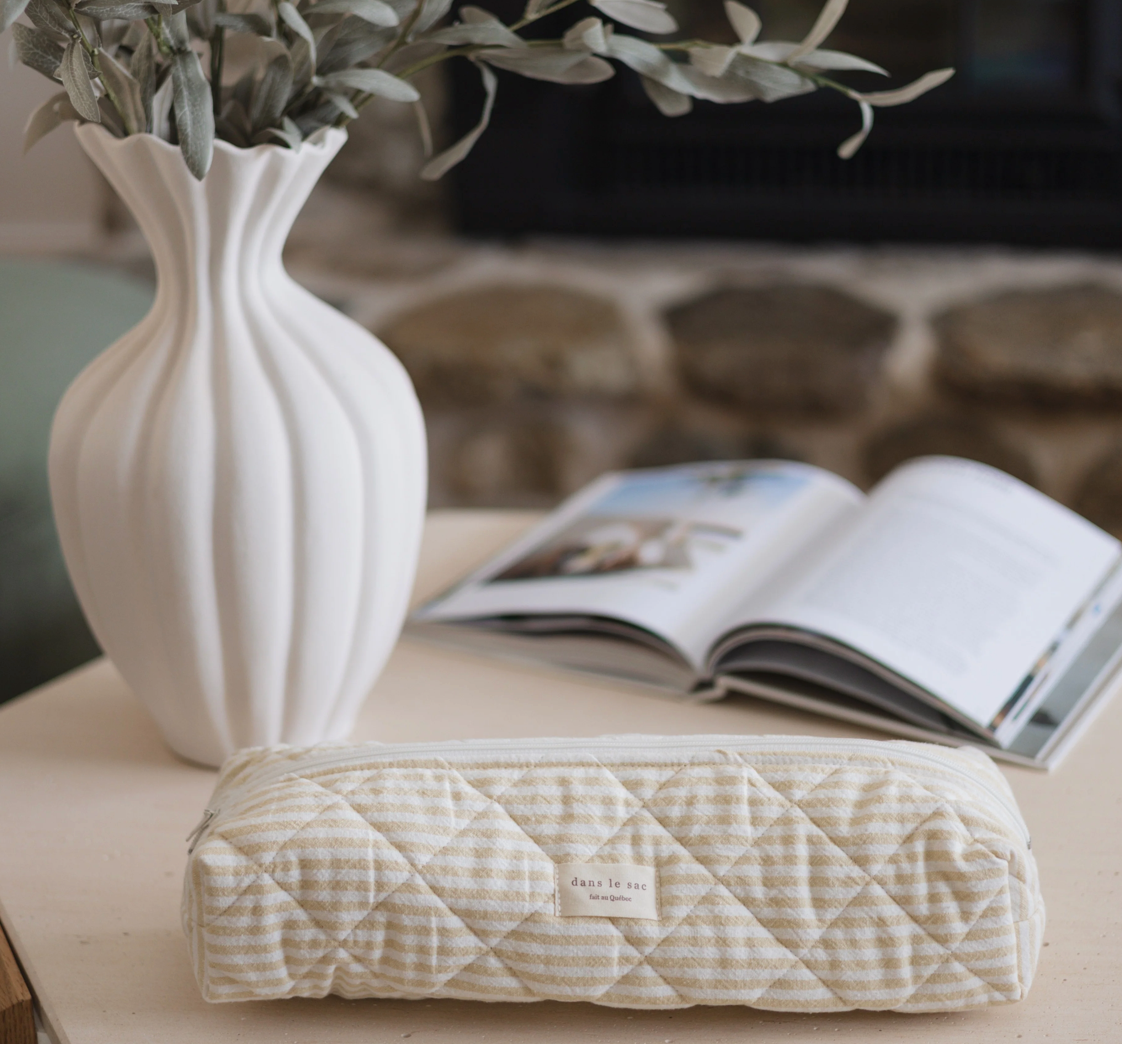 DANS LE SAC - LONGUE POCHETTE MATELASSÉ POUR LES OUTILS COIFFANTS