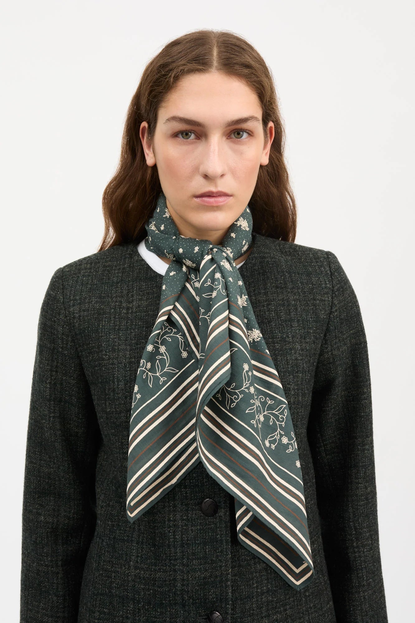 SKALL STUDIO - FOULARD CLASSIQUE - VERT FONCÉ/BRUN - 90X90 - AH26