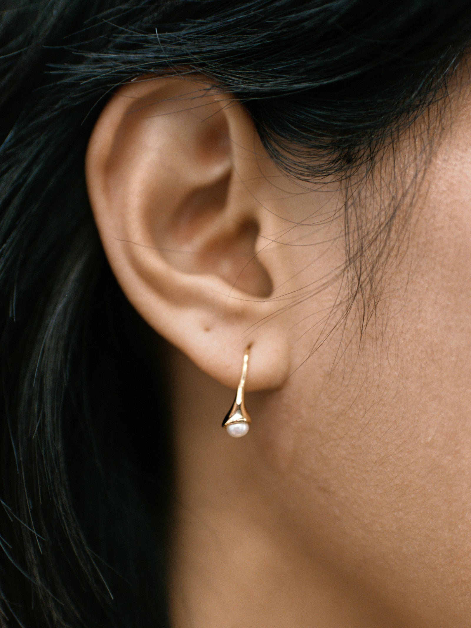WOLF CIRCUS - ANNA SMALL EARRINGS - GOLD