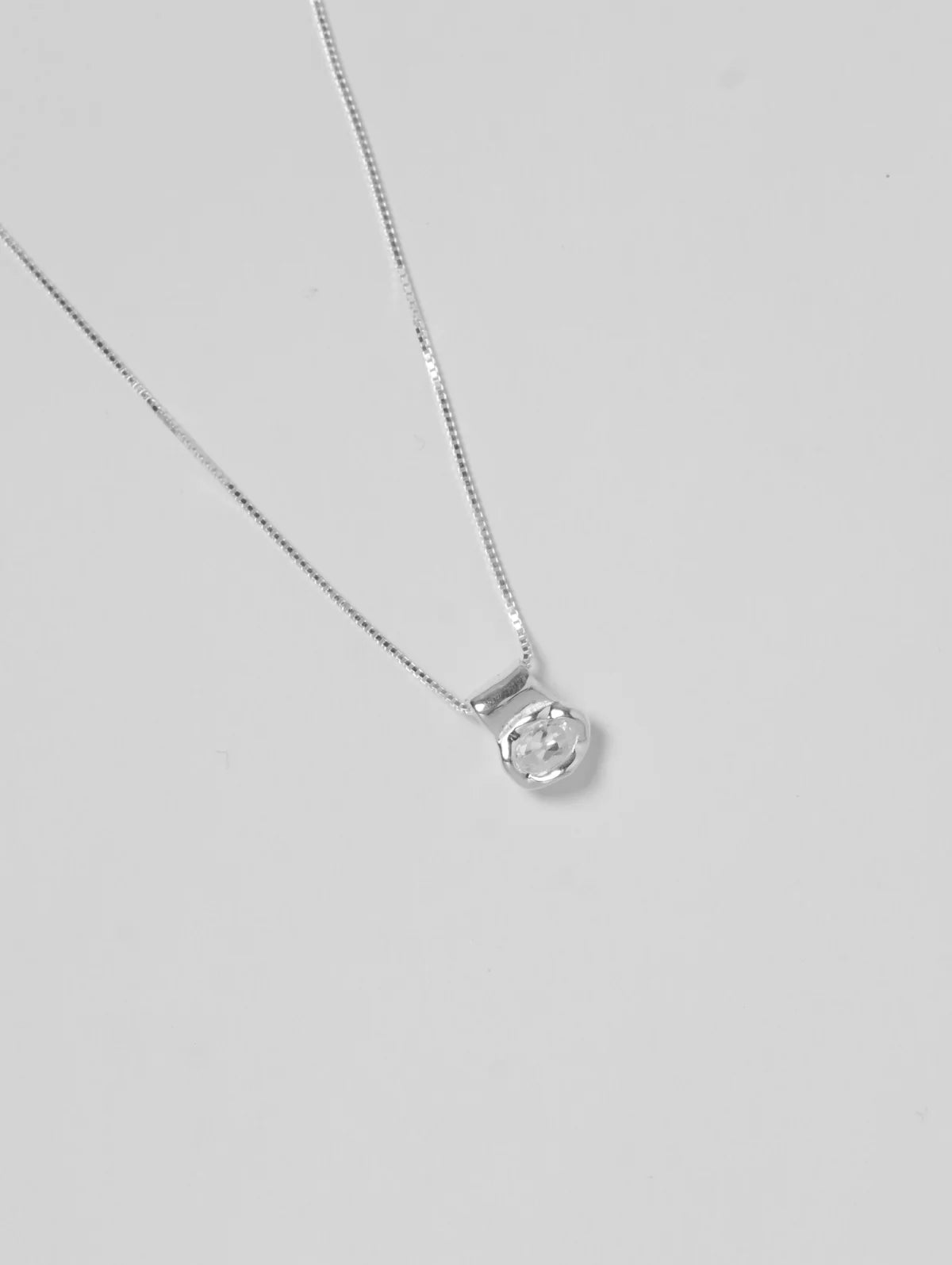 WOLF CIRCUS - COLLIER CORA - TOPAZE BLANC