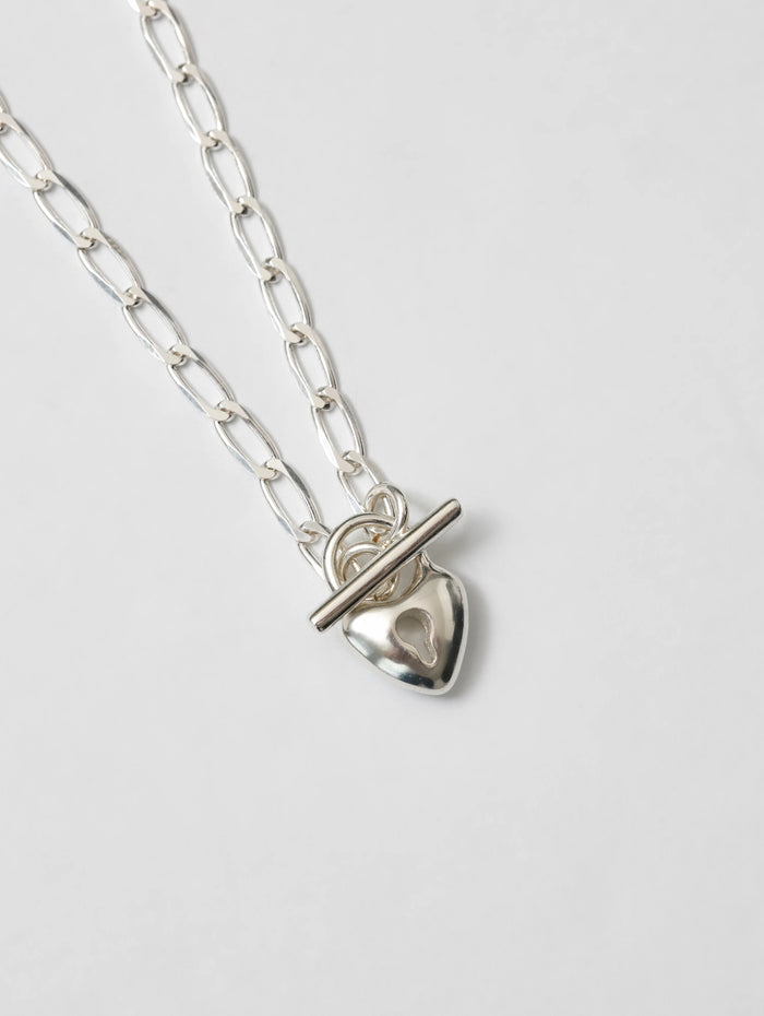WOLF CIRCUS - HEART TOGGLE NECKLACE - SILVER