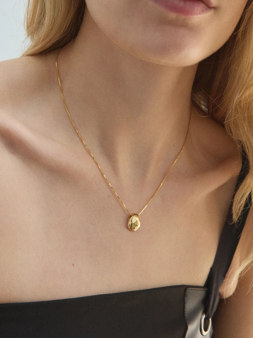 WOLF CIRCUS - NAYA SMALL NECKLACE - 18" GOLD