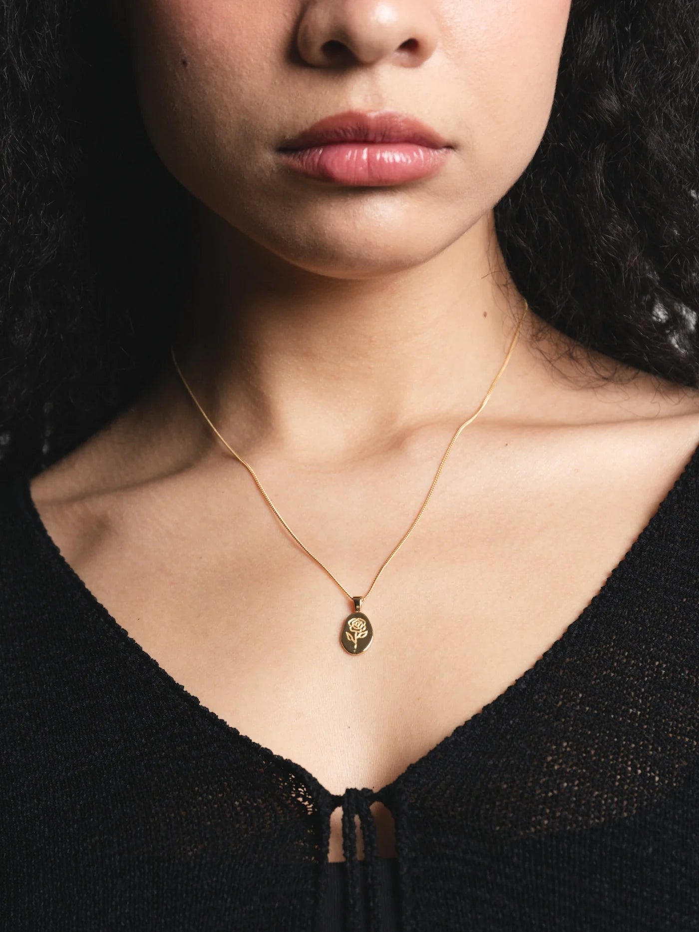 WOLF CIRCUS - ROSE NECKLACE - GOLD