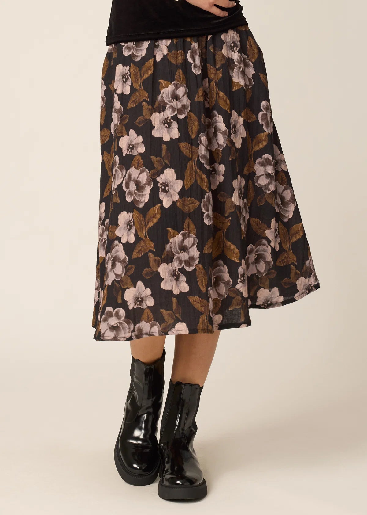 CHLO - COURTNEY SKIRT - BLACK FLOWERS - FW26