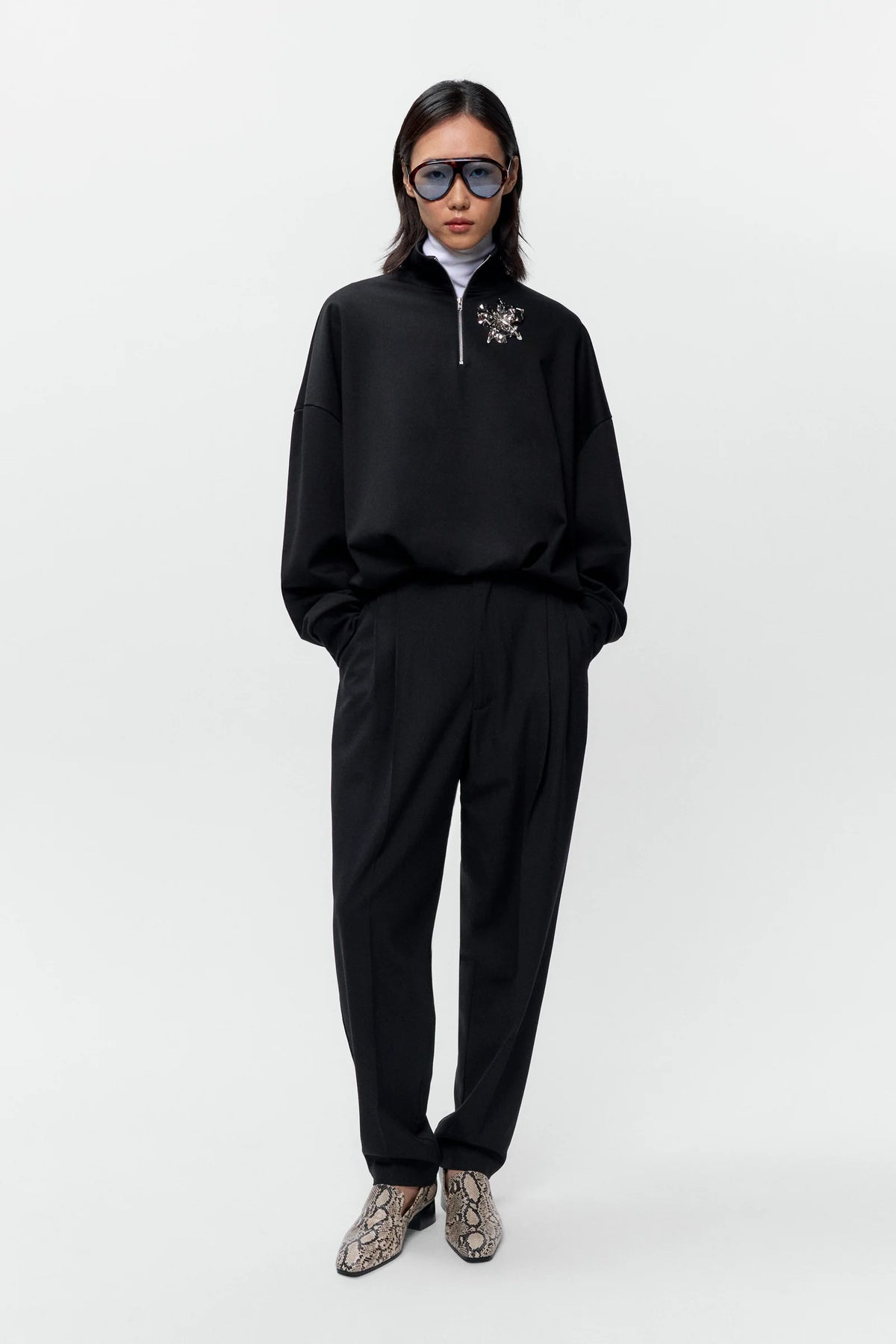 CORDERA - HIGH-NECKED BALLOON-SLEEVE TOP WITH ZIPPER - BLACK - FW6