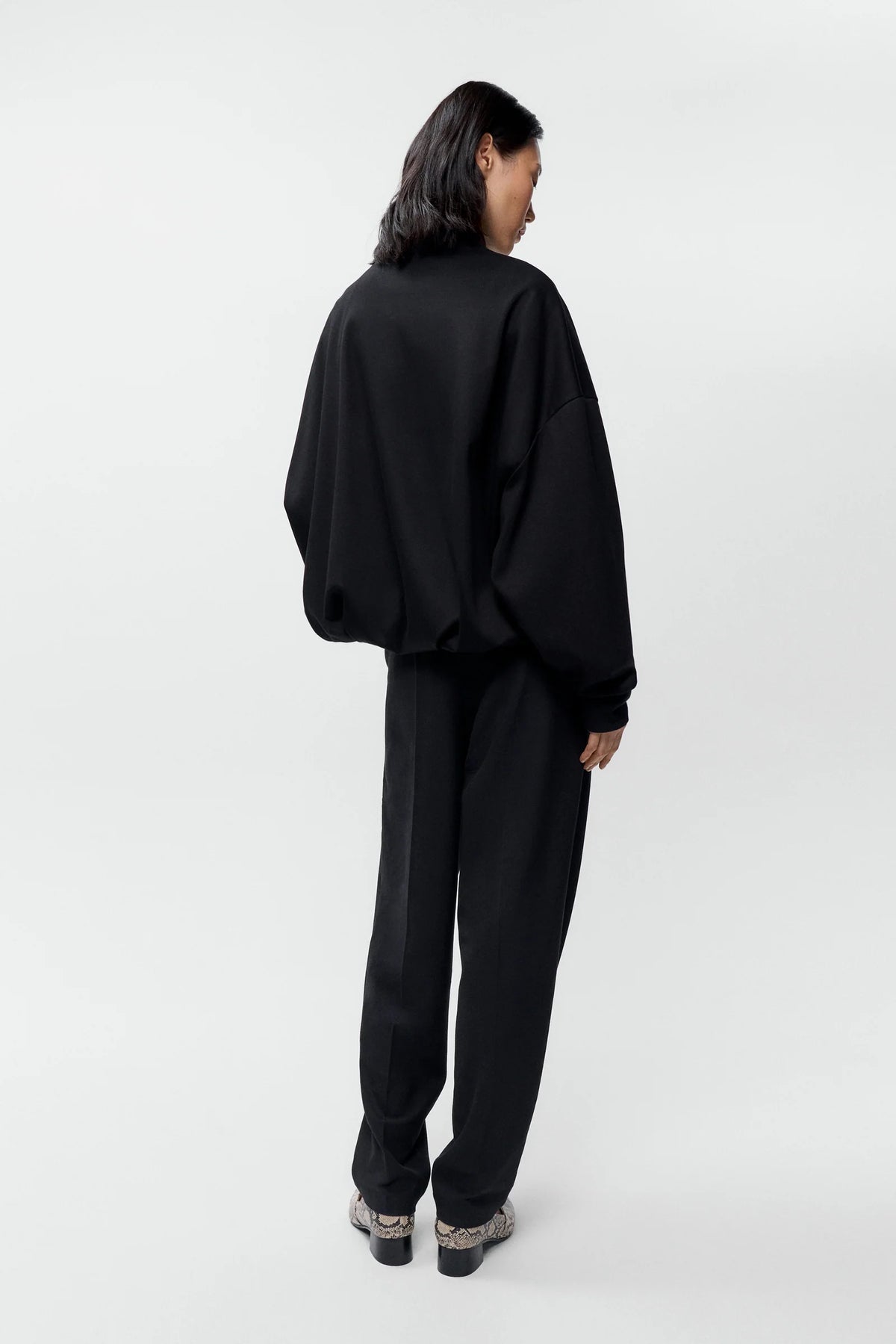 CORDERA - HIGH-NECKED BALLOON-SLEEVE TOP WITH ZIPPER - BLACK - FW6