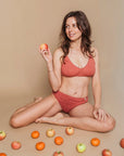 Q FOR QUINN - CULOTTE EN POINTELLE - GARANCE FONCÉ