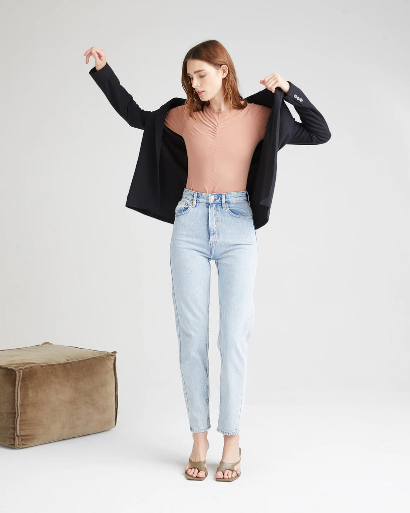 RICHER POORER - MODAL SHRIRRED BODYSUIT - MOUSSE MOKA