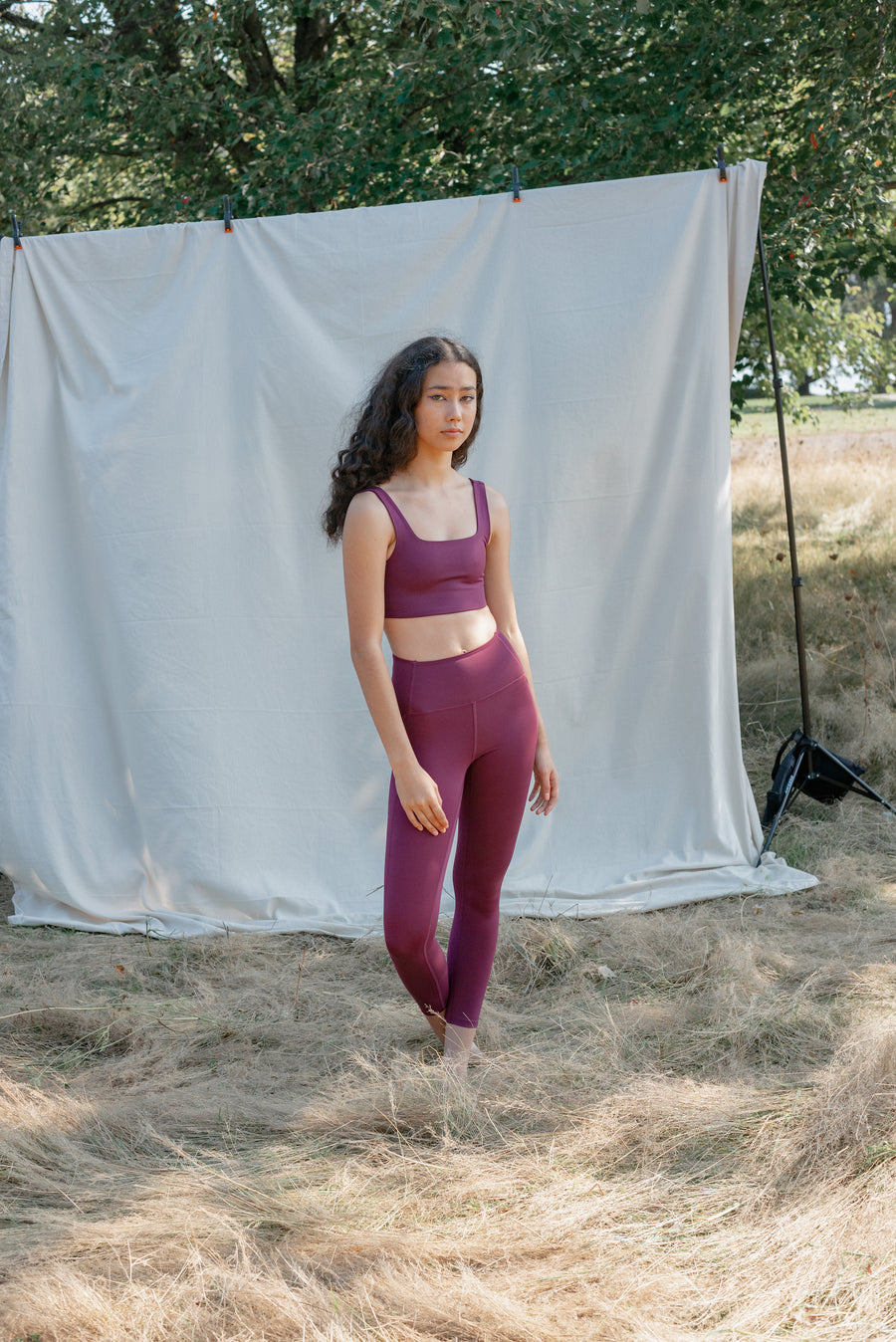GIRLFRIEND COLLECTIVE - HIGH RISE COMPRESSIVE LEGGINGS 28.5  - PLUM