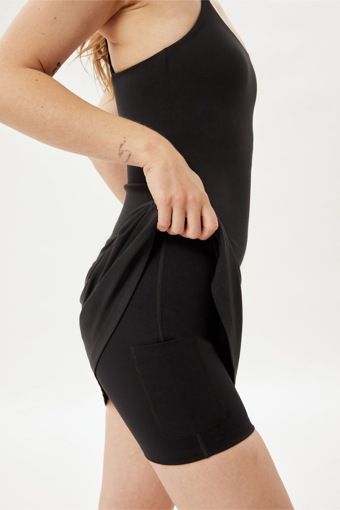 GIRLFRIEND COLLECTIVE - ROBE JULIET FLOAT - NOIR