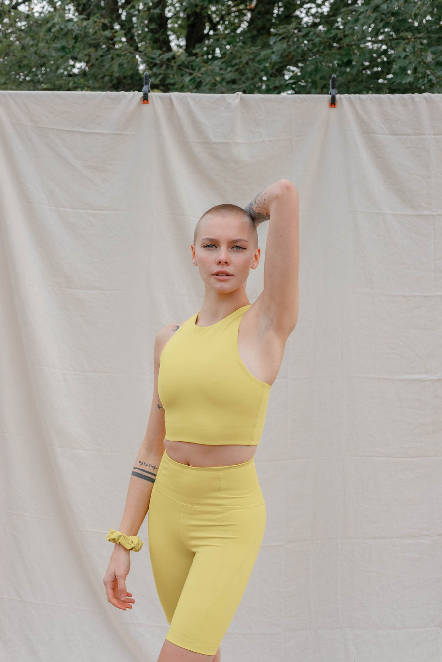 GIRLFRIEND COLLECTIVE - HIGH RISE BIKE SHORT  - CHARTREUSE
