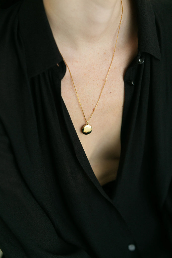 LISBETH JEWELRY - CLASSIC LOCKET NECKLACE  - GOLD FILL
