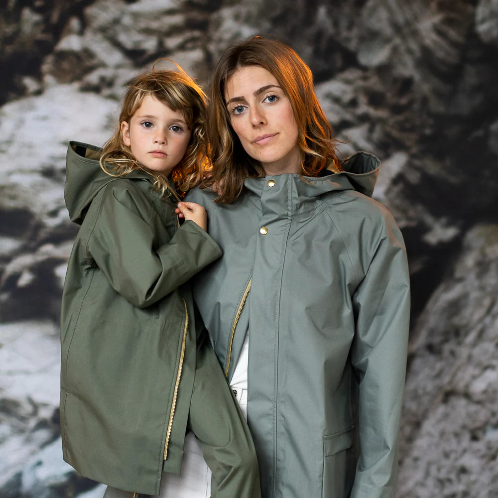Faire shop child raincoat